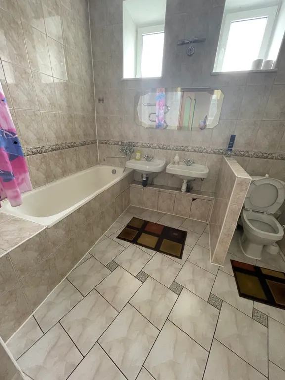 7-комнатный Дом