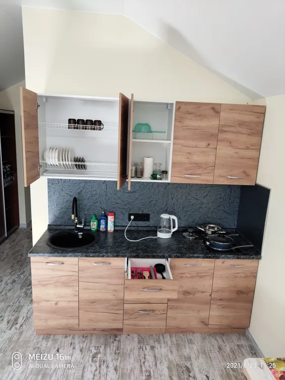 Студия недалеко от моря на территории ижс