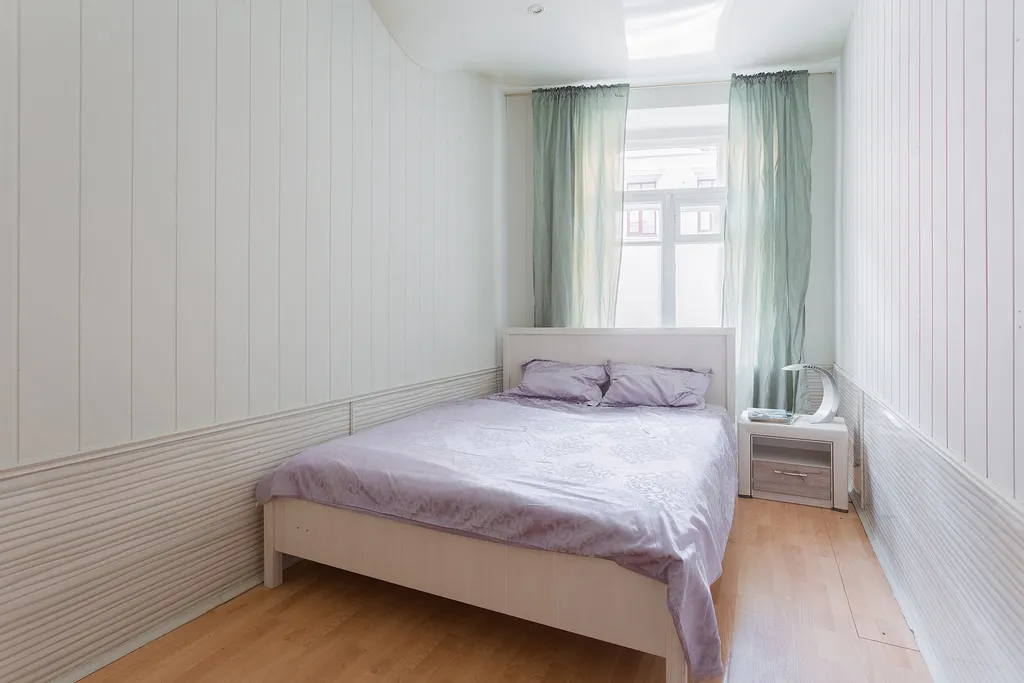 Квартира Уютная комната на двоих в сердце города, 1 минута метро Полянка — Москва