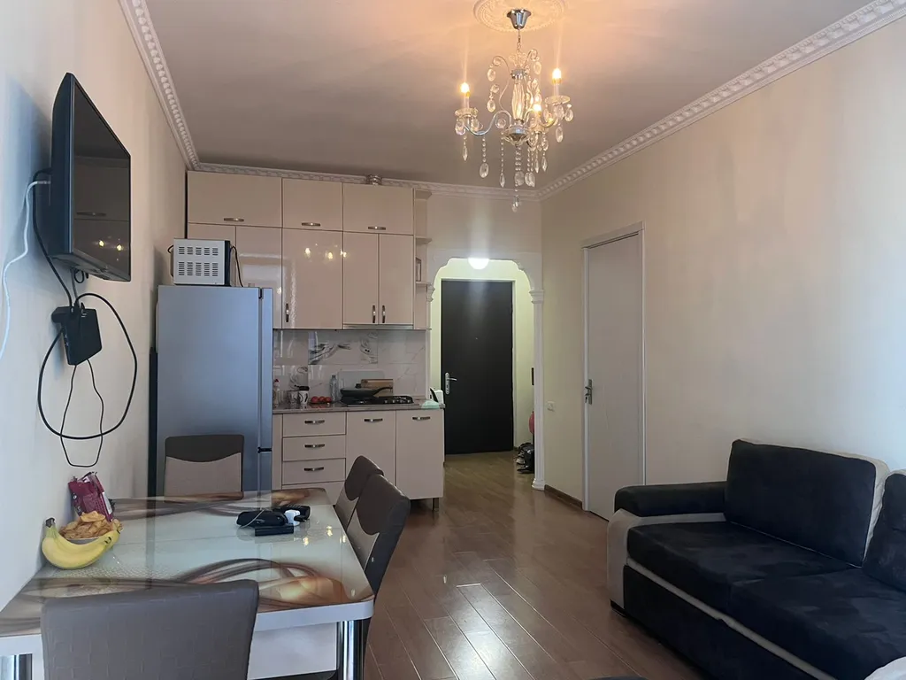 Квартира 2-комнатная Квартира — Батуми