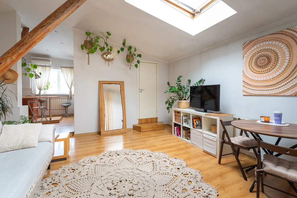 Квартира Квартира Просторная мансарда в самом центре — Москва