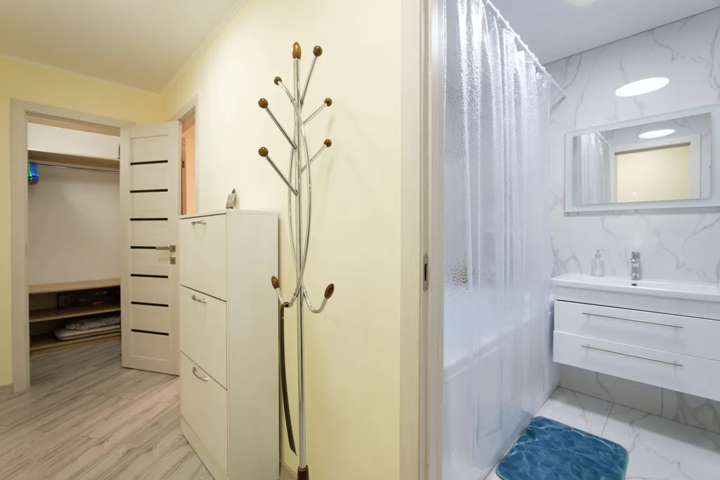 Светлая и уютная 2 комнатная квартира в центре прямо у станции метро