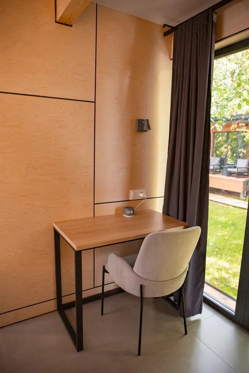 Дом Галька с видом на озеро и горы