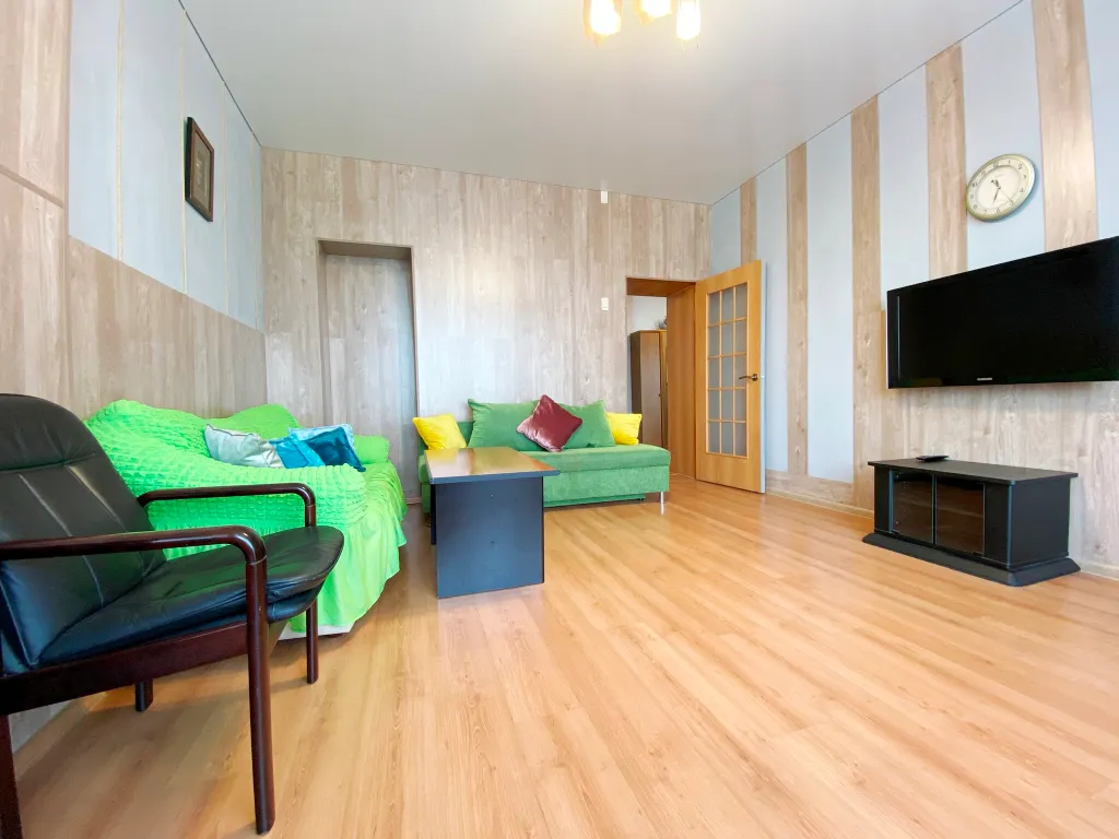 Просторная трехкомнатная квартира в центре