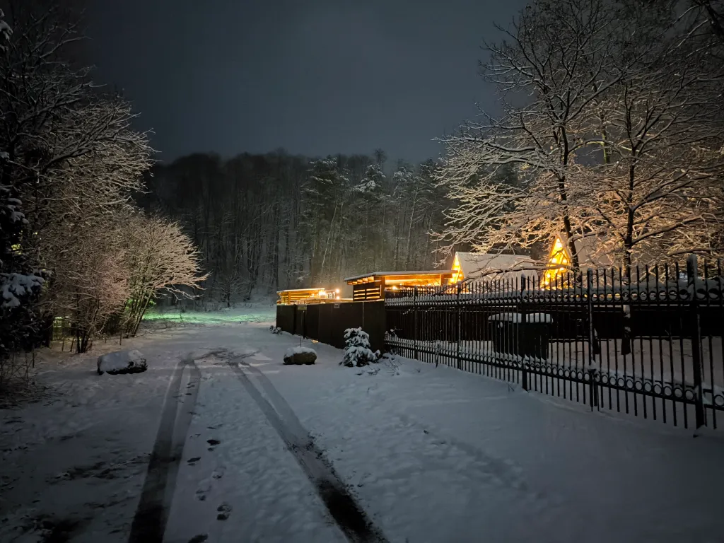 Дом в стиле Афрейм Дача у Горы