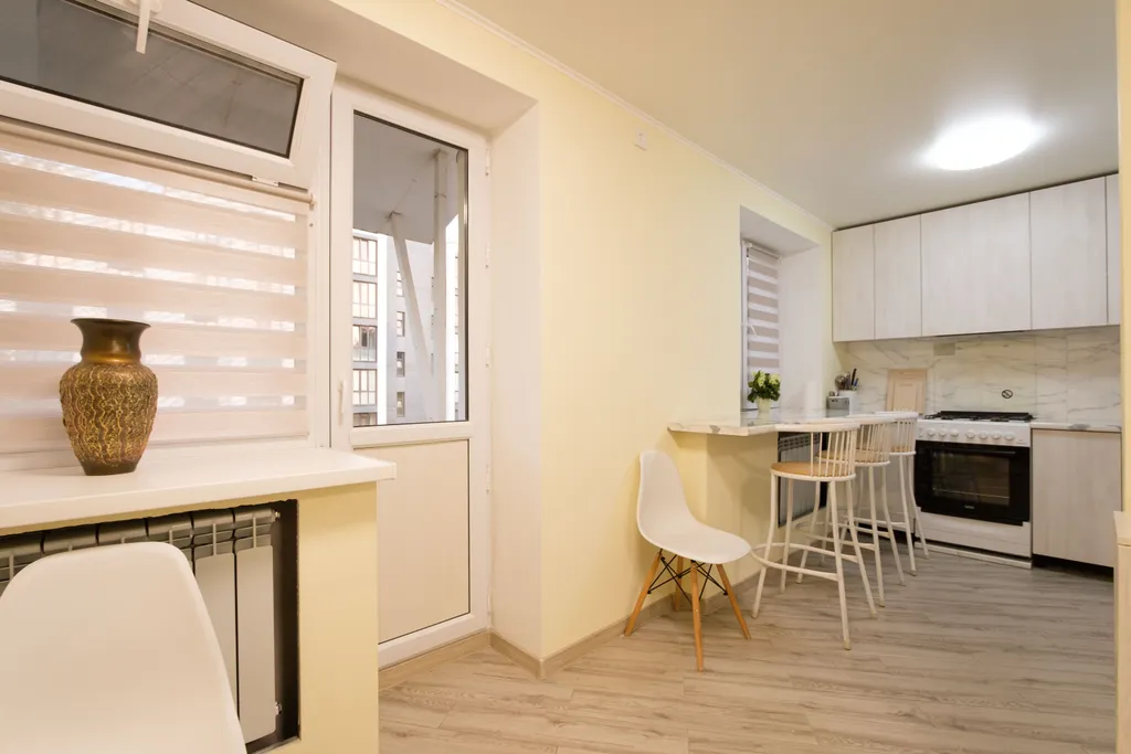 Светлая и уютная 2 комнатная квартира в центре прямо у станции метро