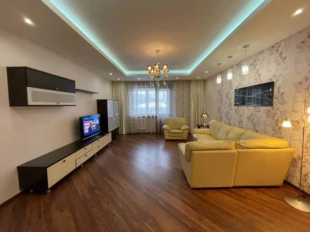 3-комнатная Квартира — аренда посуточно в Самара