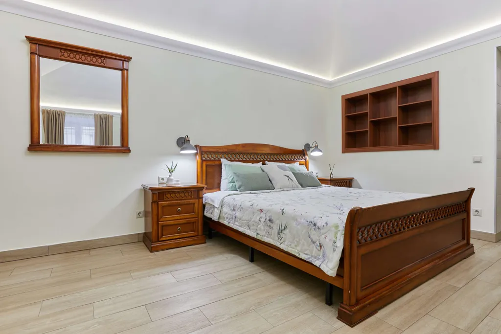 Однушка у медного всадника и набережной