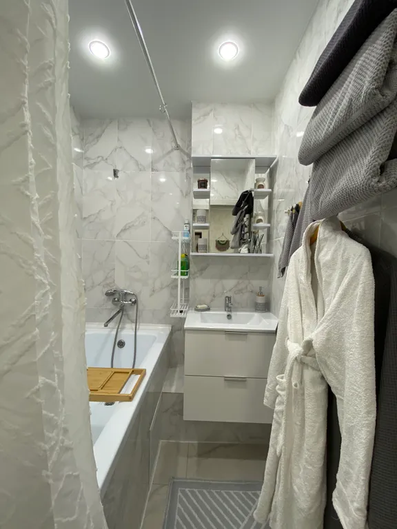 Апартамент Сканди с балконом и отдельной спальней