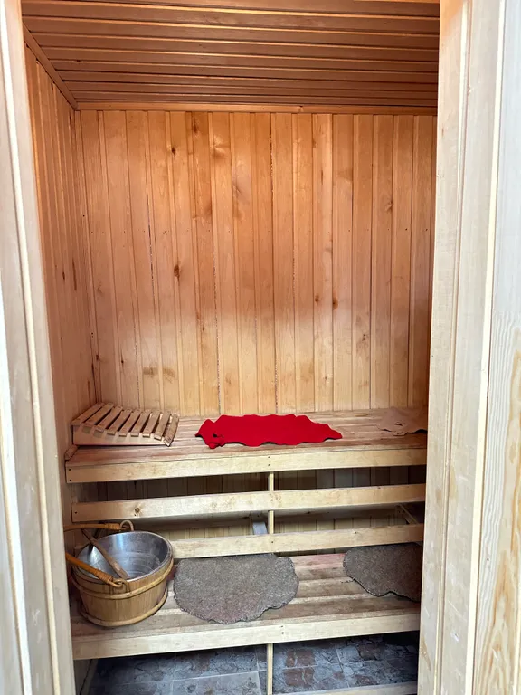 Тихий и уютный дом с террасой с видом на горы