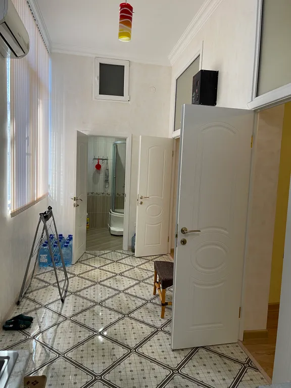 Апартаменты в центре Сухума. До пляжа идти 3 минуты