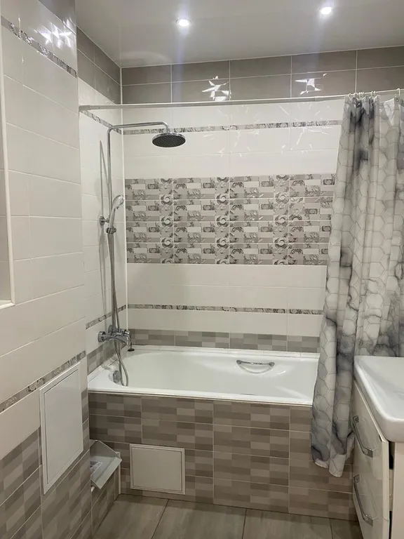 Просторная Евро-двушка для 6 человек. Тихий центр + Бонусы