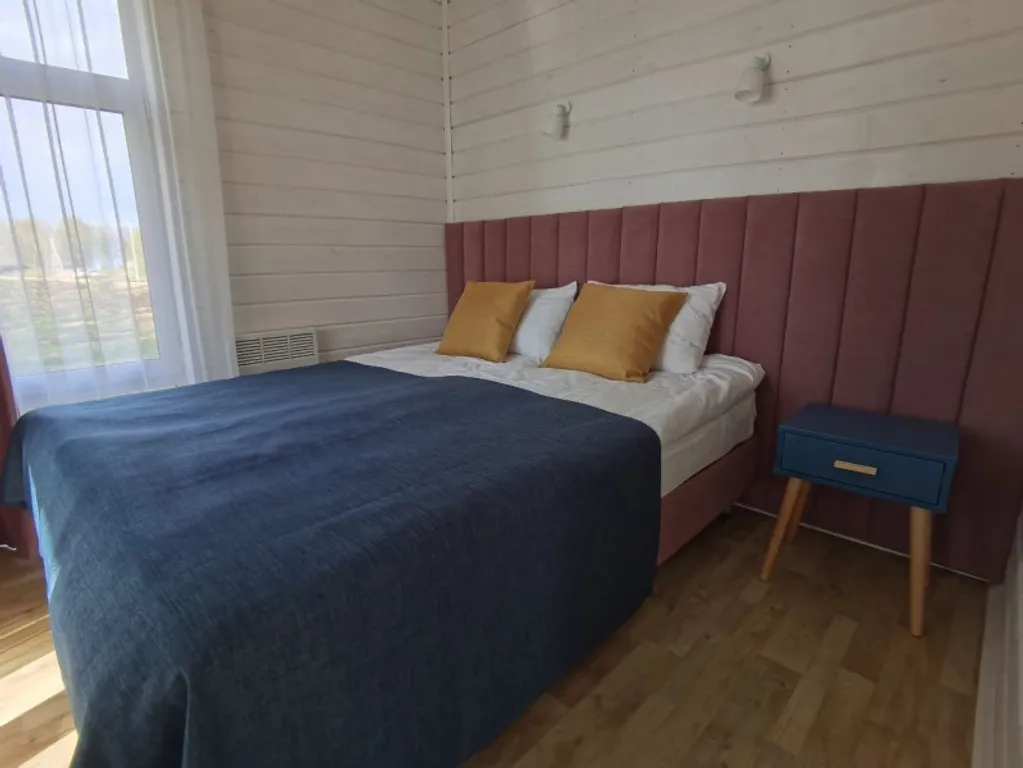 Лодж Family River