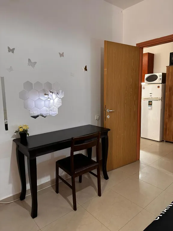 Красивая тихая уютная 2 ком квартира рядом с морем и парками Бат-яма