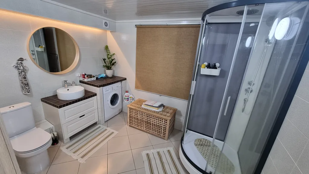 Дом на озере