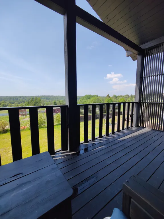 Коттедж Уютный дом с бассейном — Приморск