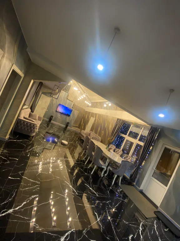 Шикарный и просторный двух этажный коттедж со вторым светом и баней