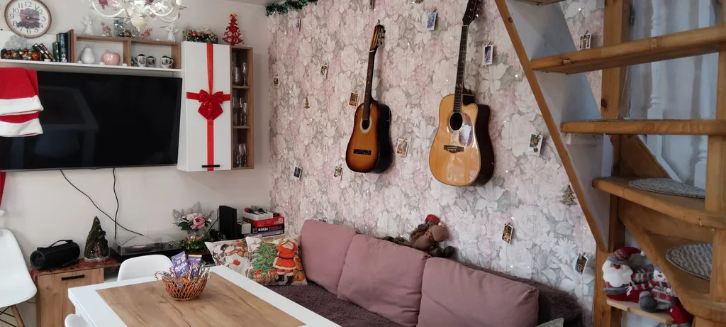 Домик у реки