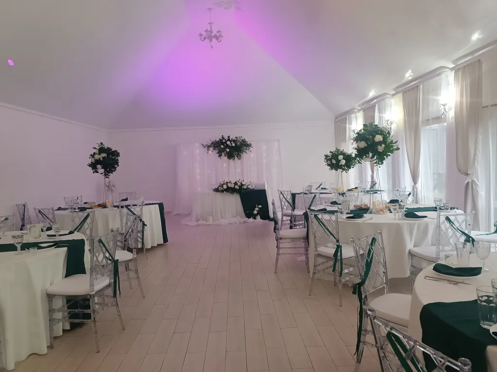 Стильный дом с банкетным залом