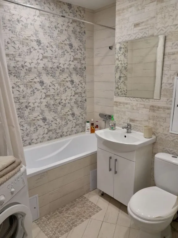 Новый элитный дом в центре, большая парковка