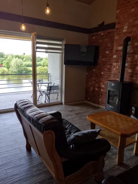 Таунхаус-эллинг на берегу реки