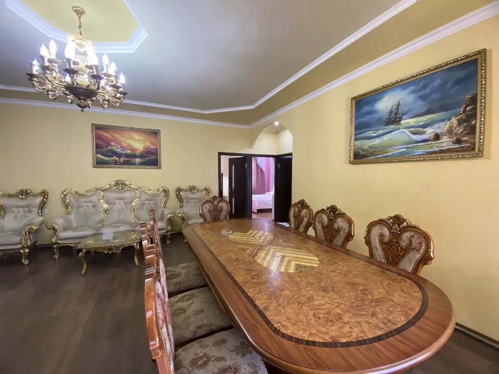 Large 5 bedroom luxury villa