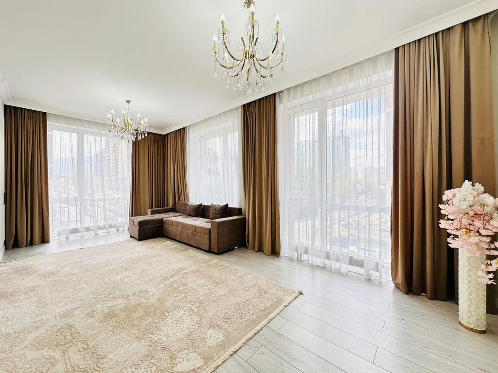 Апартамент в "4УОИ-(Фою) бизнес класса