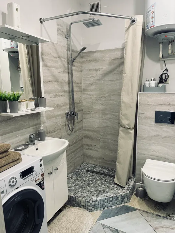 Уютная квартира у Ледового дворца Атлант