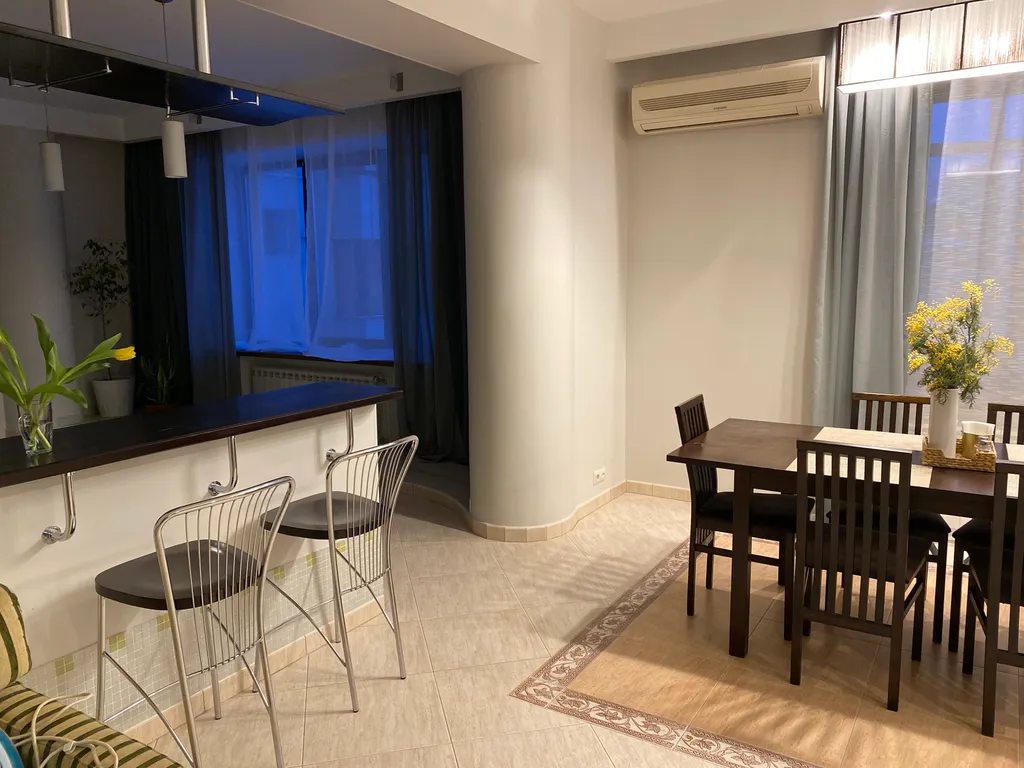 Большая квартира в историческом центре столицы