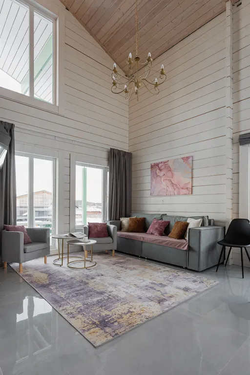 Новый дом с видом на озеро, сауной, гриль-домом и детской площадкой