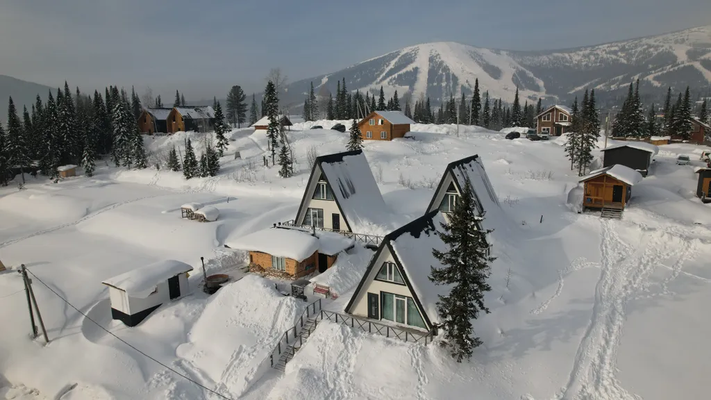 Коттедж Большой А-фрейм Аврора — аренда посуточно в Шерегеш