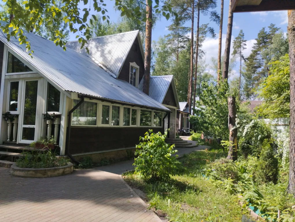 Дом в Шмеленках с гортензиями