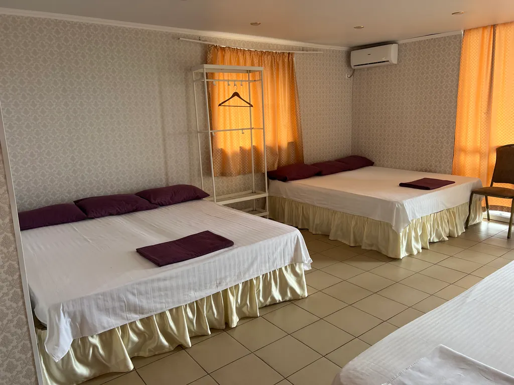 Коттедж с бассейном и баней