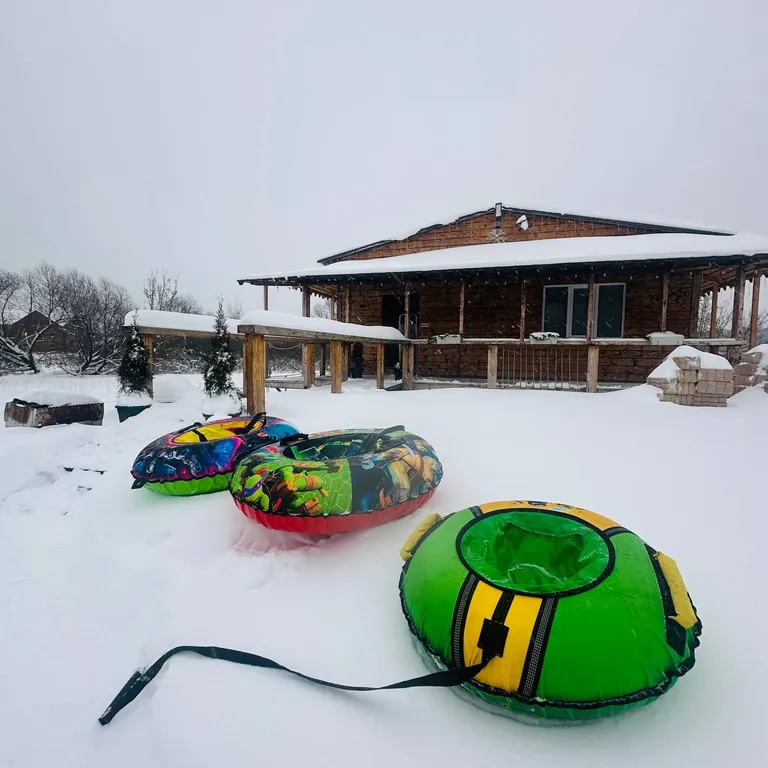 Коттедж Гостевой дом у озера с чаном и баней, лес, рыбалка, квадроциклы, лыжи — Москва