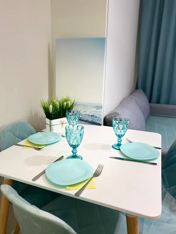 Апартаменты с бассейном у моря