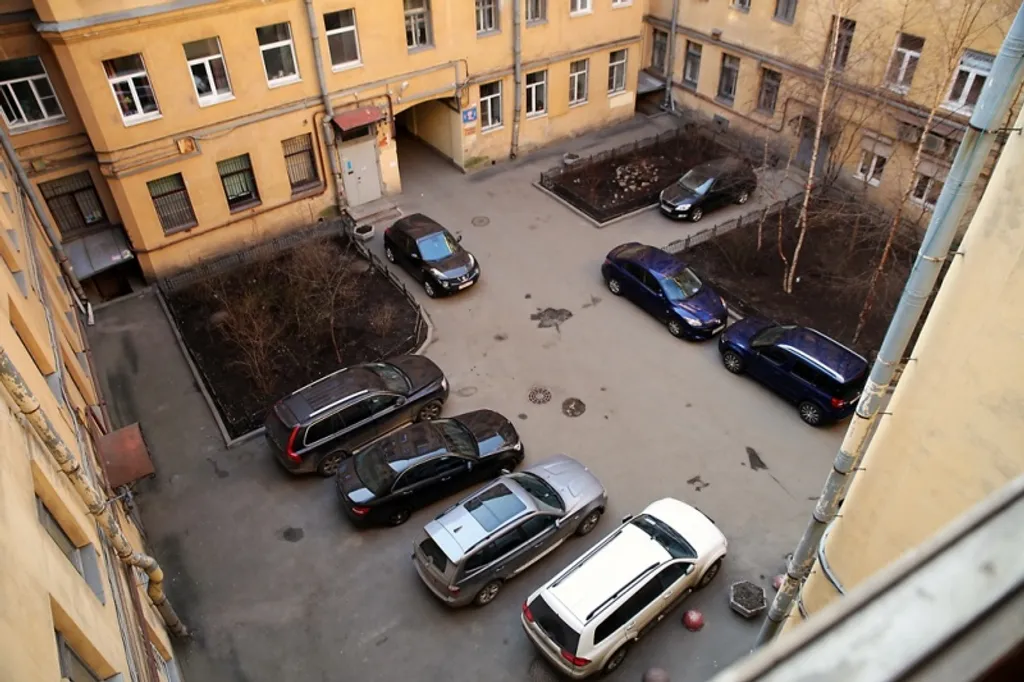 Квартира с евроремонтом, стильной ванной и балконом