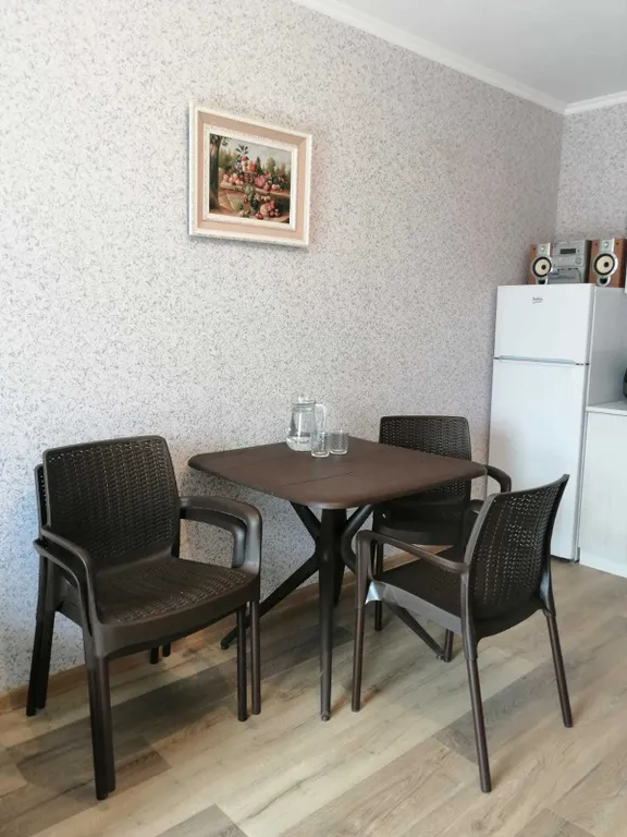 Синий эко-домик