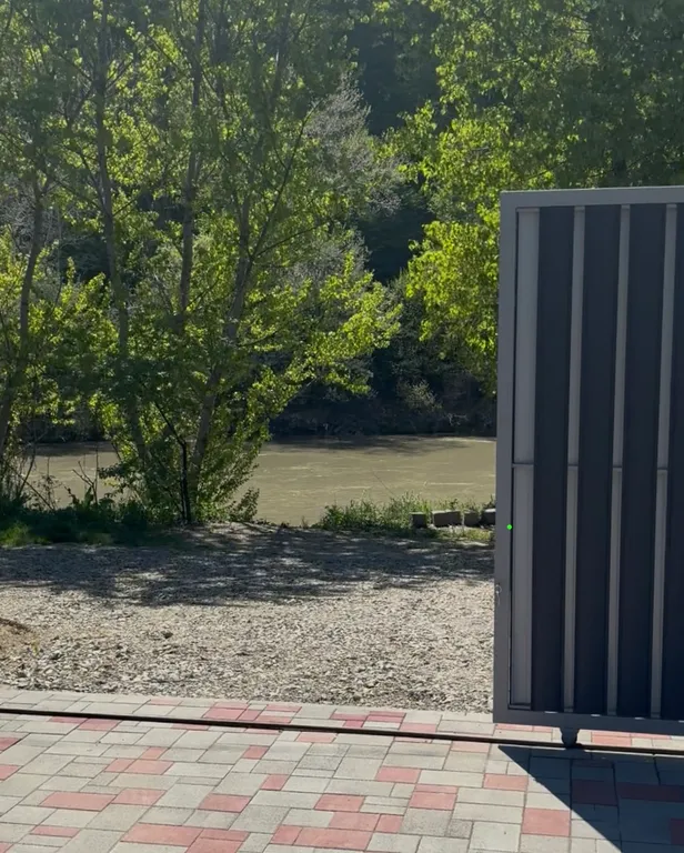 Дом с подогреваемым бассейном и баней в адыгее