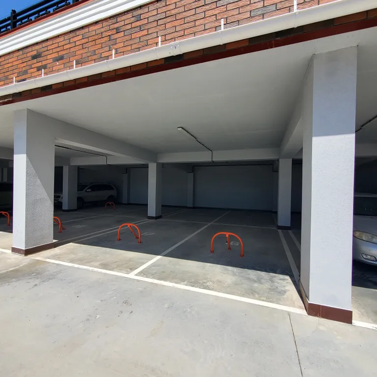 Двухкомнатные апартаменты в живописном месте Ялты