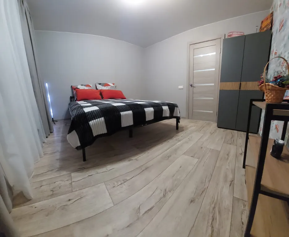 Семейная квартира у ж/д станции Коломна в историческом центре