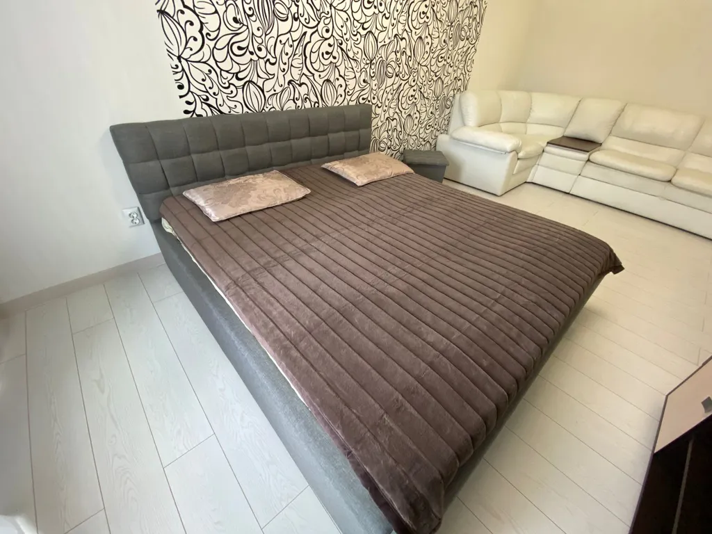 Уютная квартира с современным ремонтом в центре города