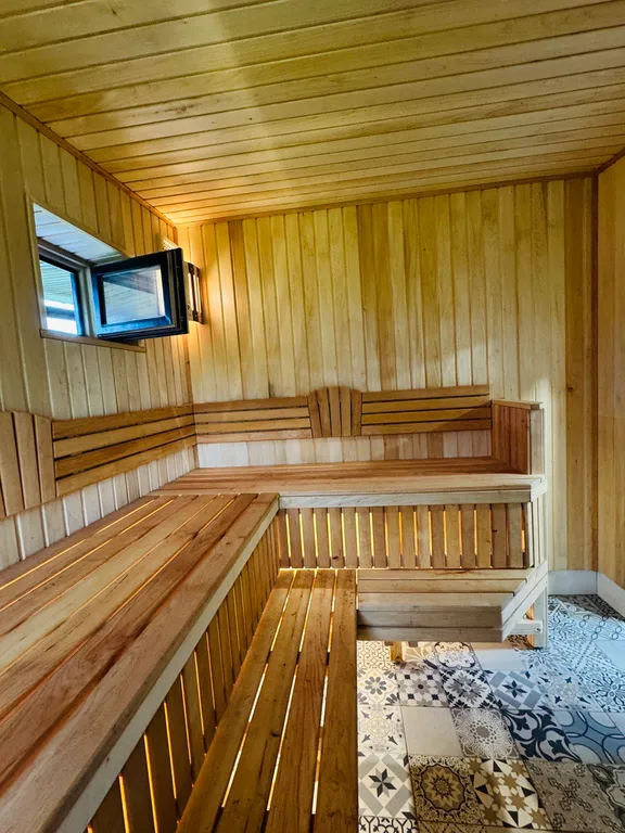 Домик у озера (с русской баней и сибирским чаном)