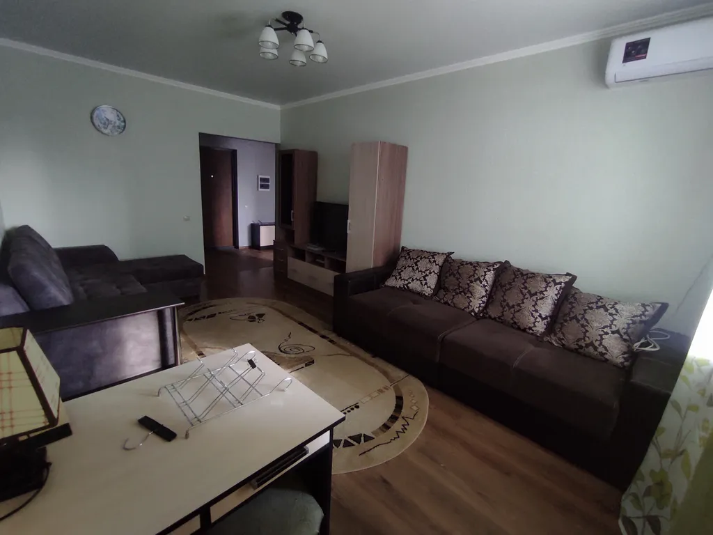 Просторная 1-комнатная квартира в Изумрудном