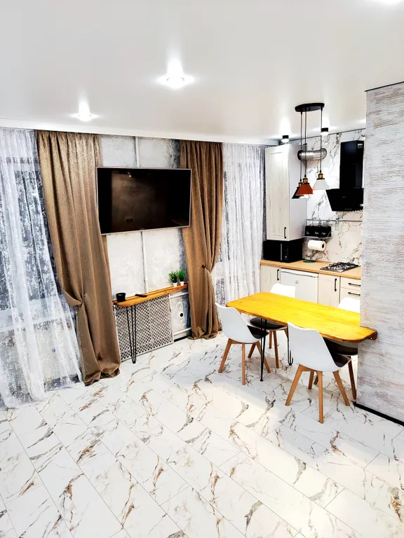 Новая двухкомнатная студия в центре