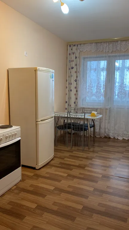 Квартира у Ледового Дворца и глк Хвойный Урман