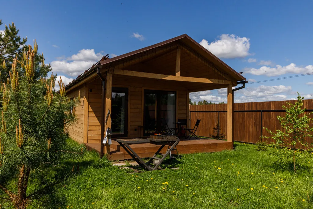 Коттедж для двоих в лесу у пруда