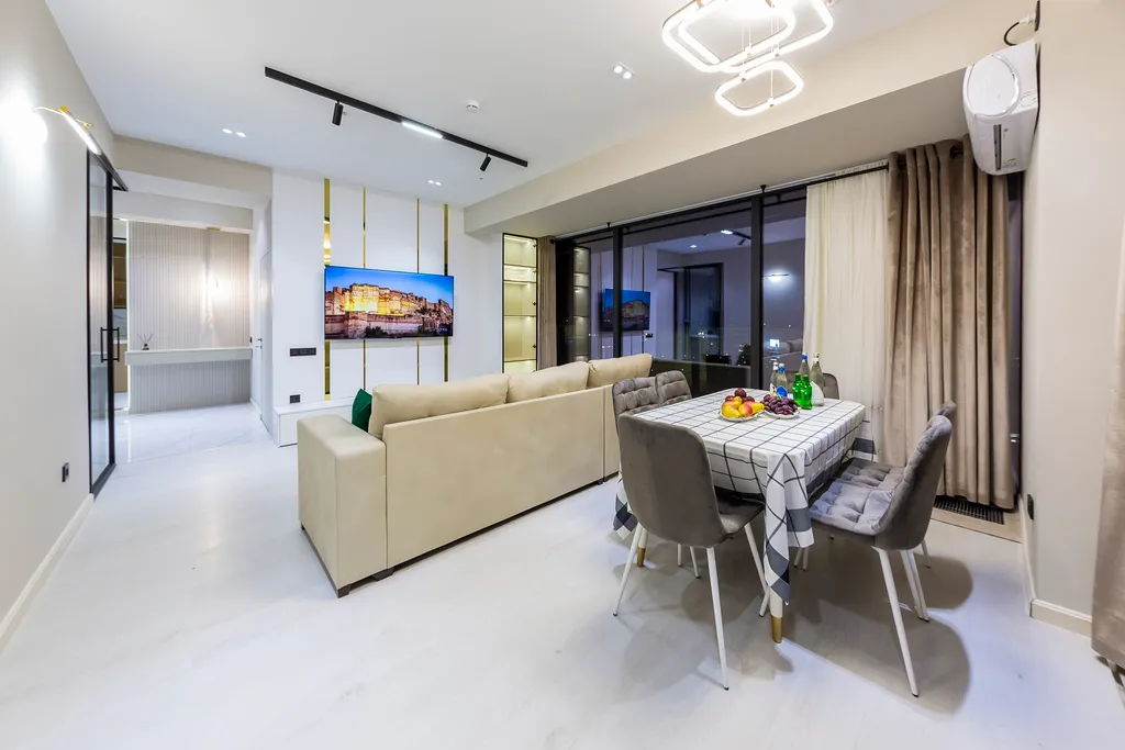 Современная и уютная квартира в NRG U Tower