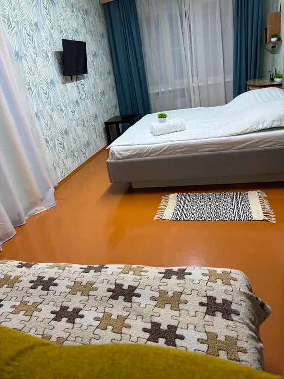 Квартира рядом с Коллажем, памятником Победы