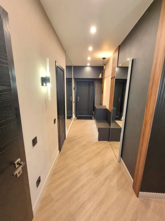 Элитная трехкомнатная квартира премиум класса в центре Хабаровска