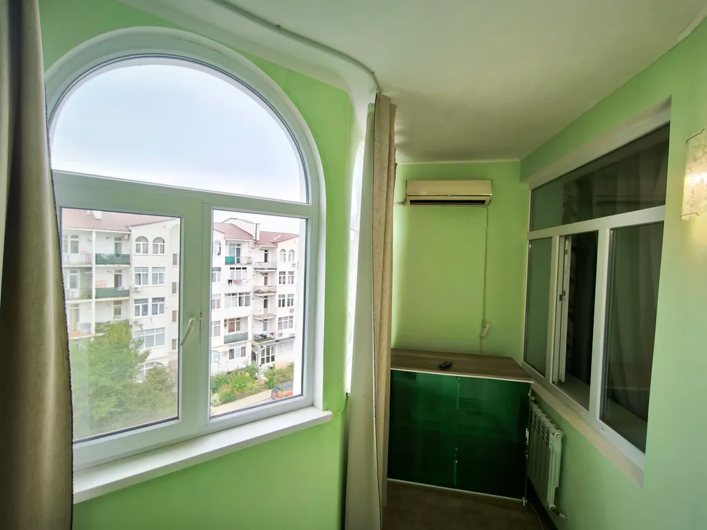 Квартира Квартира 2-комнатная у пляжа на 6 спальных мест с красивым видом — Севастополь